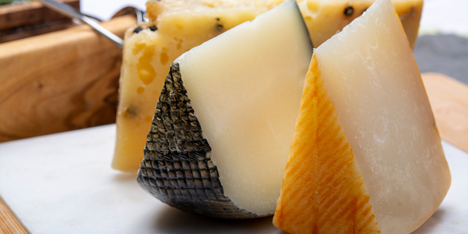 3 Surprising Reasons Why You Should Always Grate Your Own Cheese